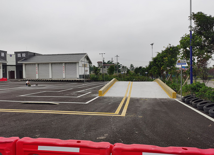 摩托車項(xiàng)目訓(xùn)練場地